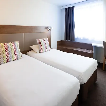 Campanile Centre - Gare Отель 3*
